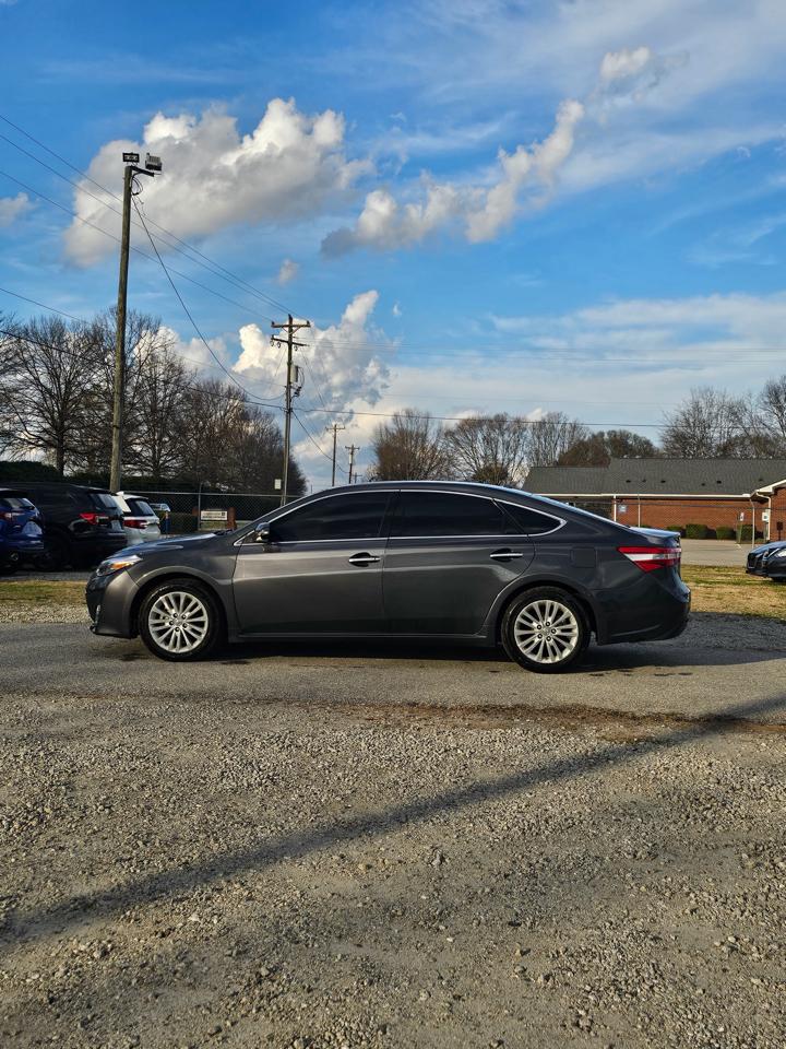 Toyota Avalon Hybrid XLE Premium 2015