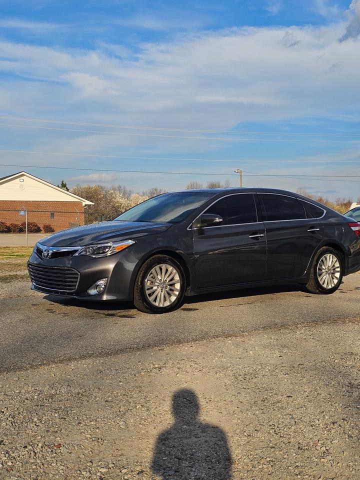 Toyota Avalon Hybrid XLE Premium 2015