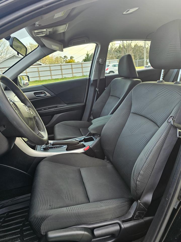 Honda Accord LX Sedan CVT 2015