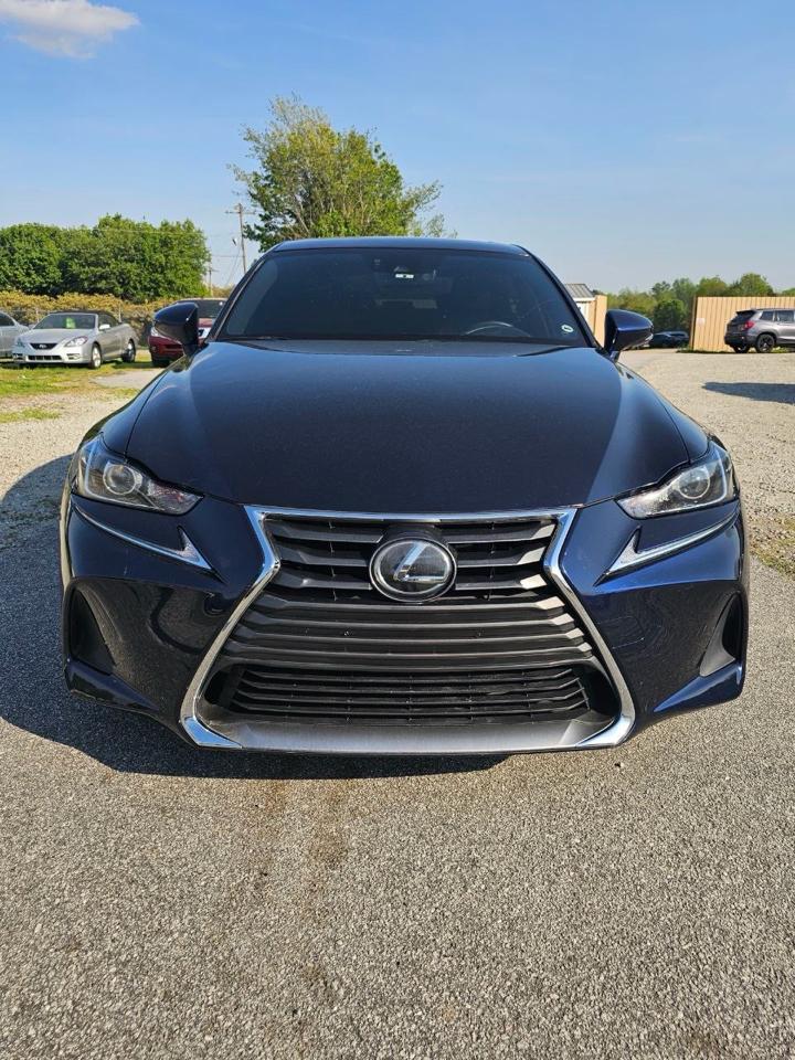 Lexus IS 300 RWD 2019