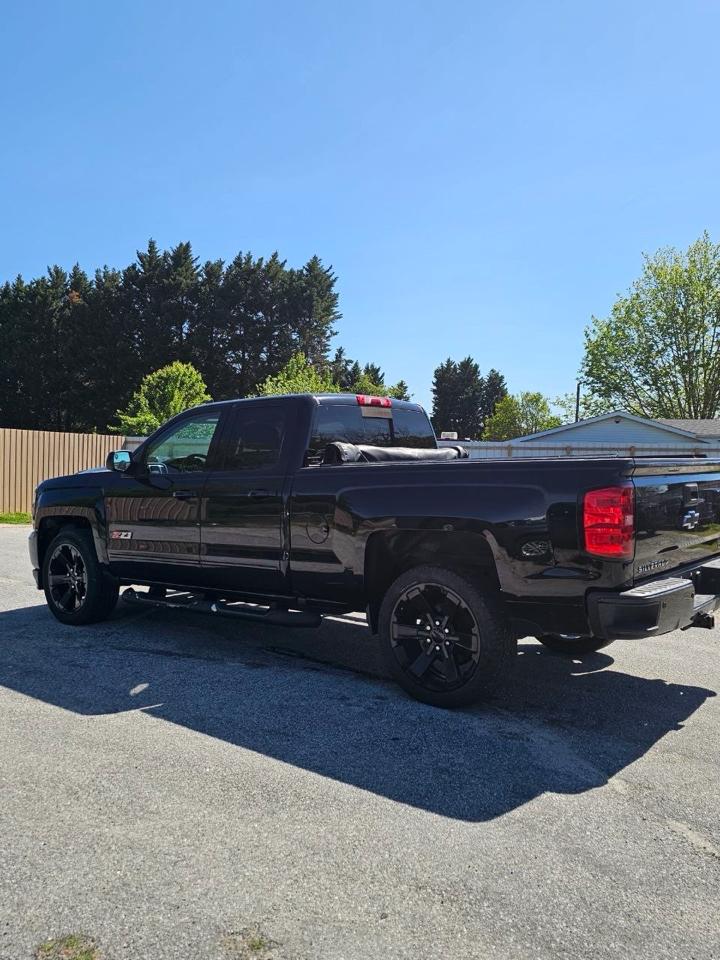 Chevrolet Silverado 1500 Z71 Ext Cab 4WD 4D 2016