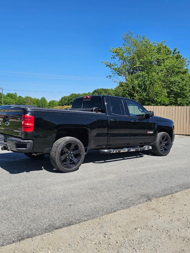Chevrolet Silverado 1500 Z71 Ext Cab 4WD 4D 2016
