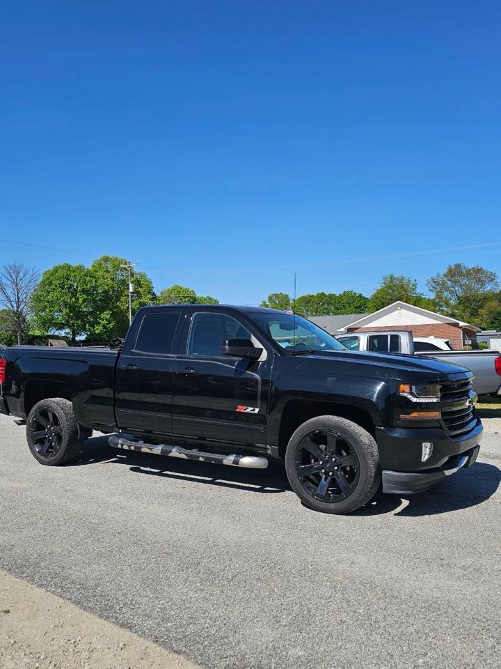 Chevrolet Silverado 1500 Z71 Ext Cab 4WD 4D 2016
