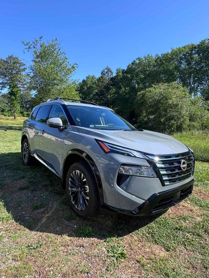 Nissan Rogue  2025