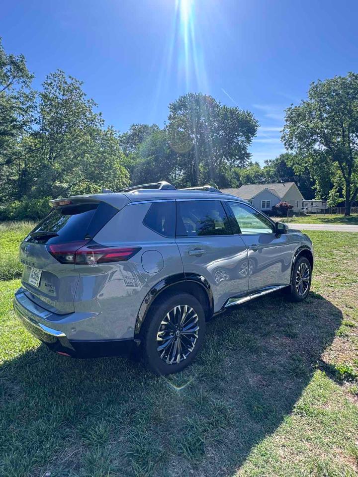 Nissan Rogue  2025