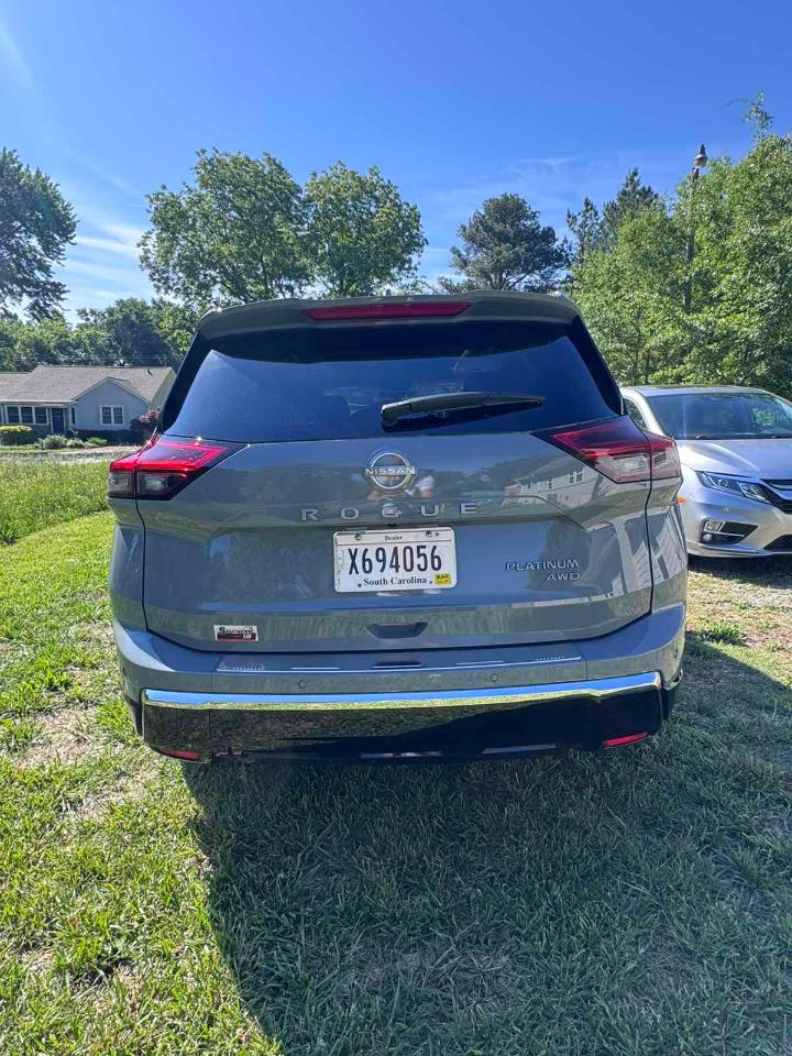 Nissan Rogue  2025