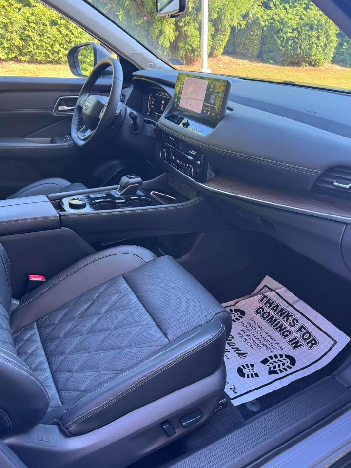 Nissan Rogue  2025