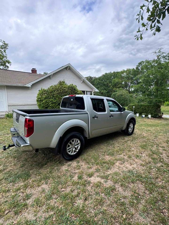 Nissan Frontier 4WD  2019