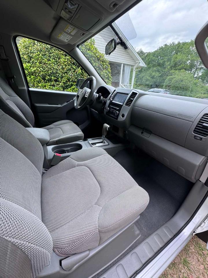 Nissan Frontier 4WD  2019
