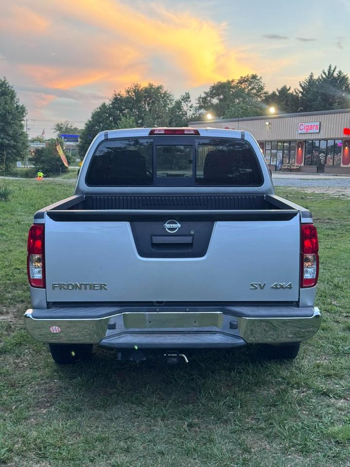 Nissan Frontier 4WD  2018