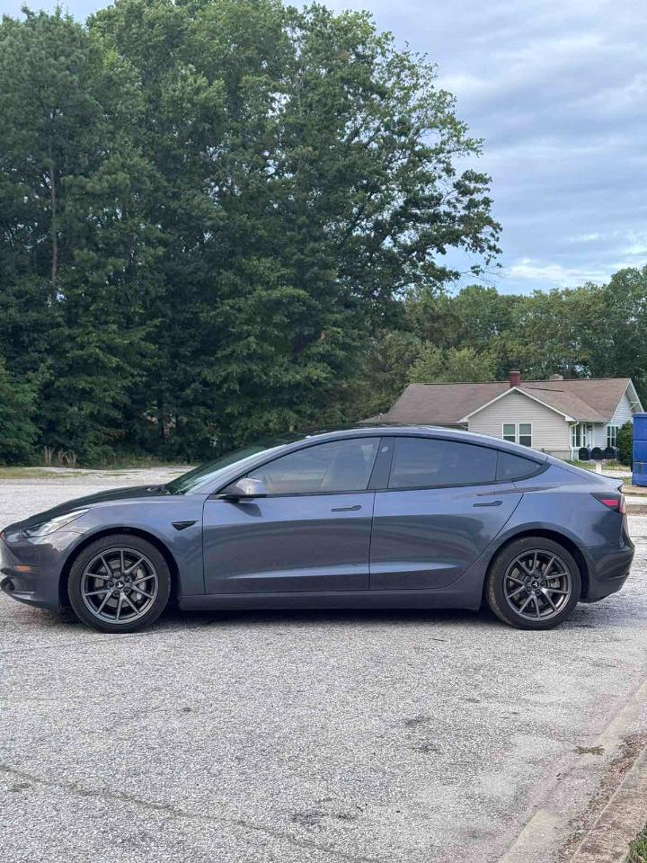 Tesla Model 3  2023