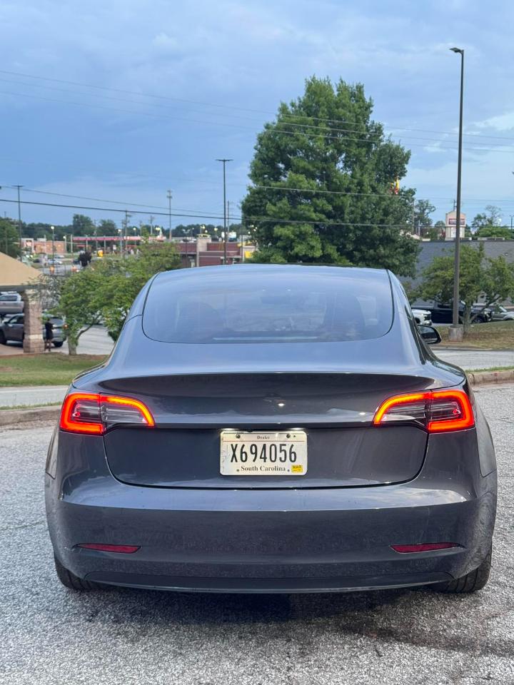 Tesla Model 3  2023