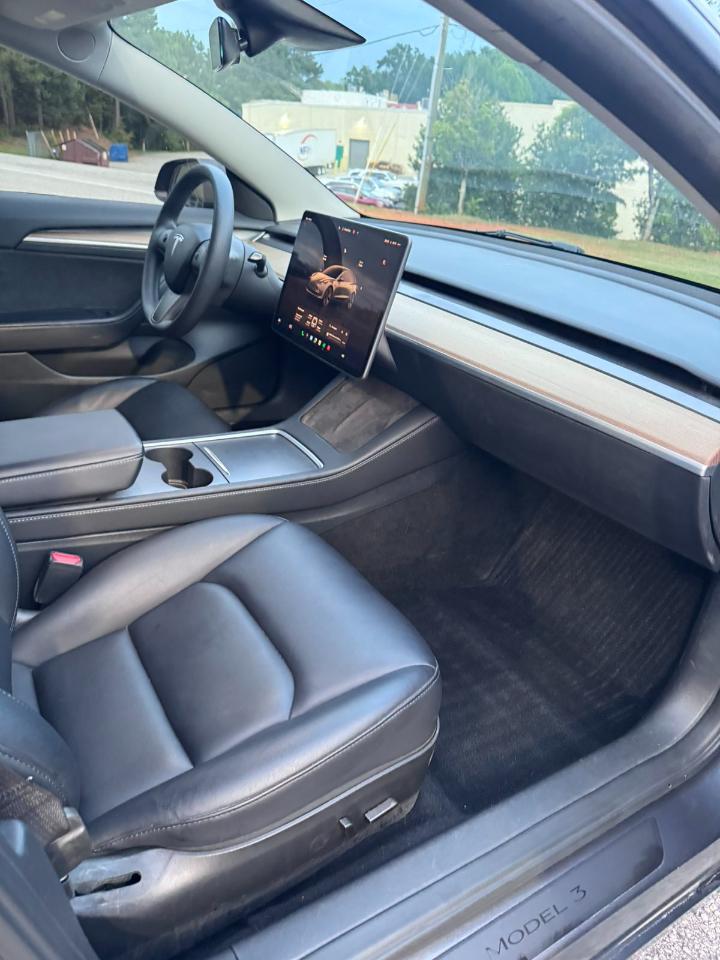 Tesla Model 3  2023