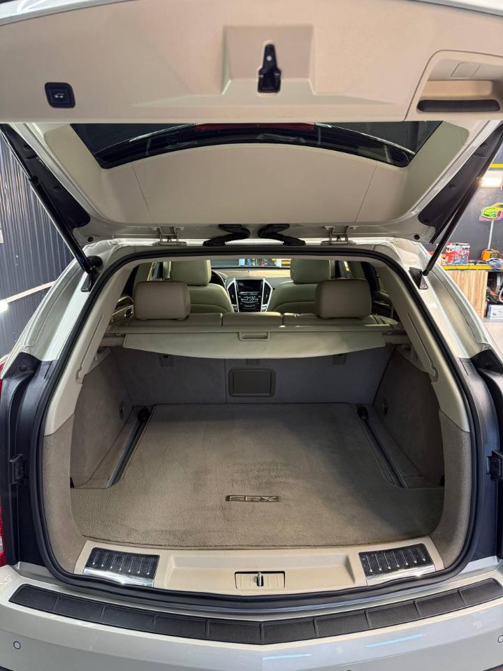 Cadillac SRX Luxury Collection FWD 2015