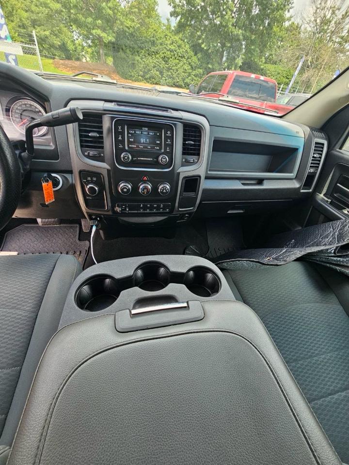 RAM 3500 Tradesman Crew Cab 4WD DRW 2018