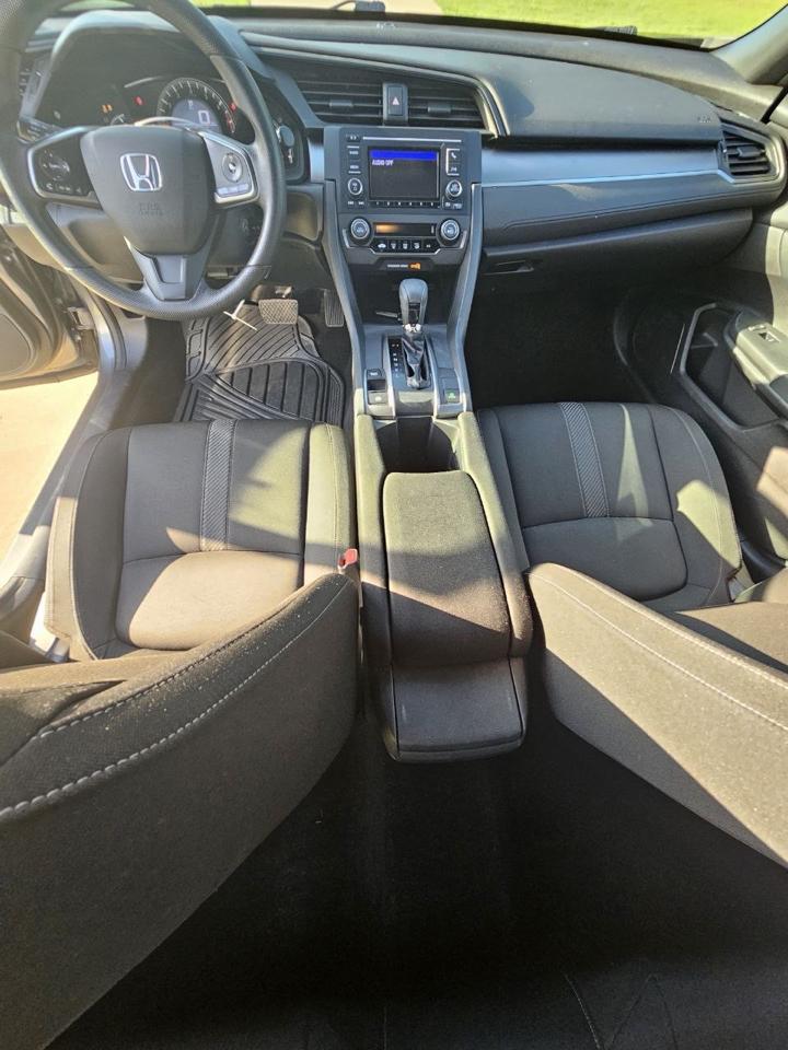Honda Civic LX Hatchback 2017