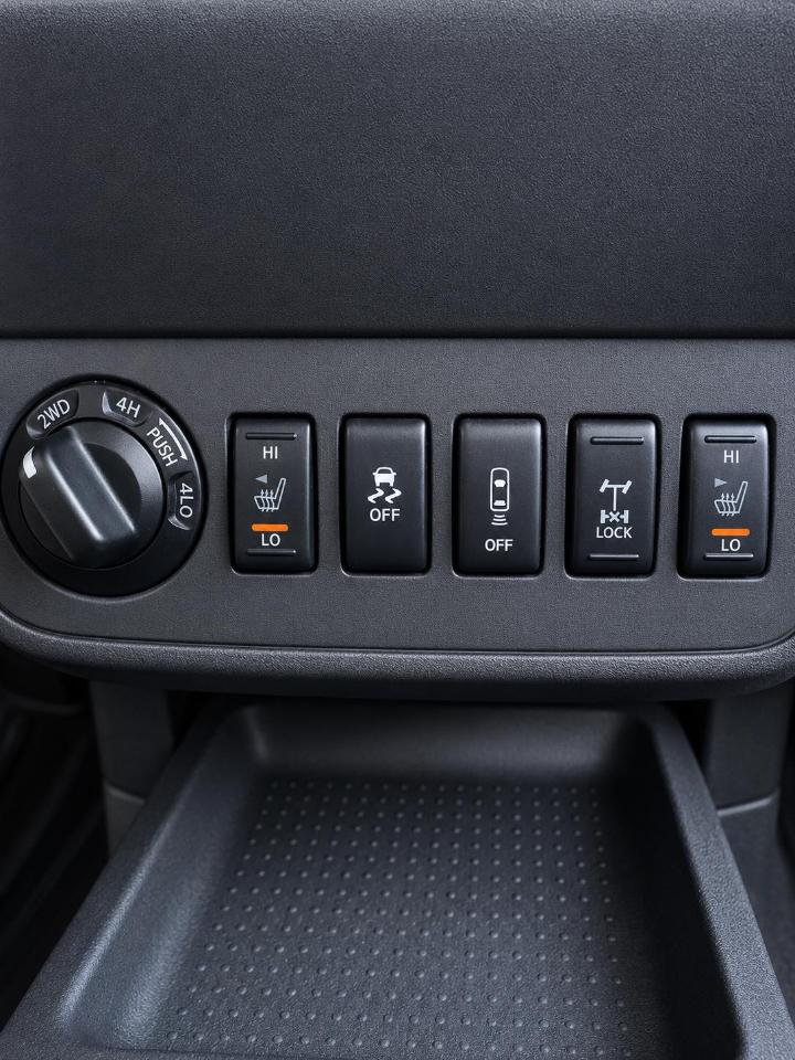 Nissan Frontier 4WD  2018