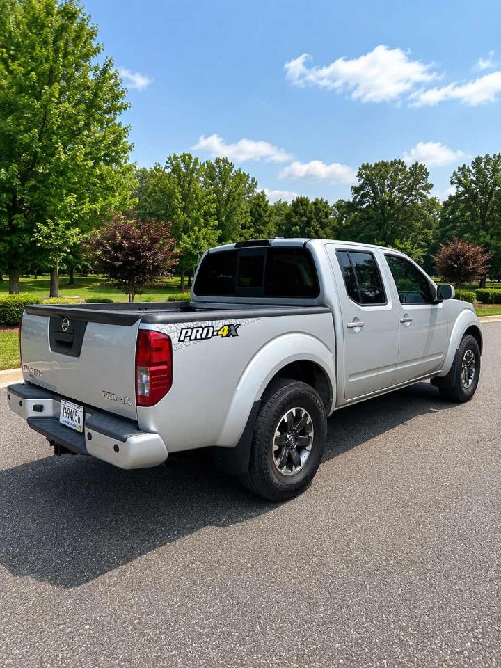 Nissan Frontier 4WD  2014
