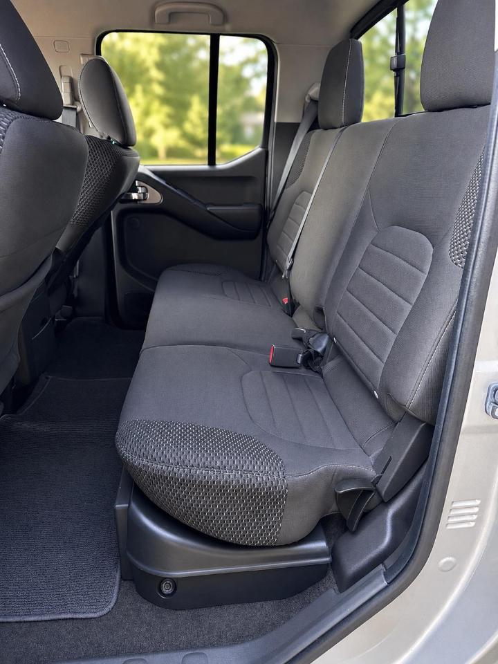 Nissan Frontier 4WD  2014