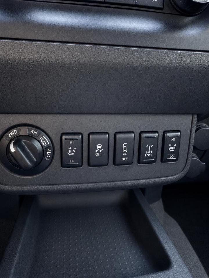 Nissan Frontier 4WD  2014