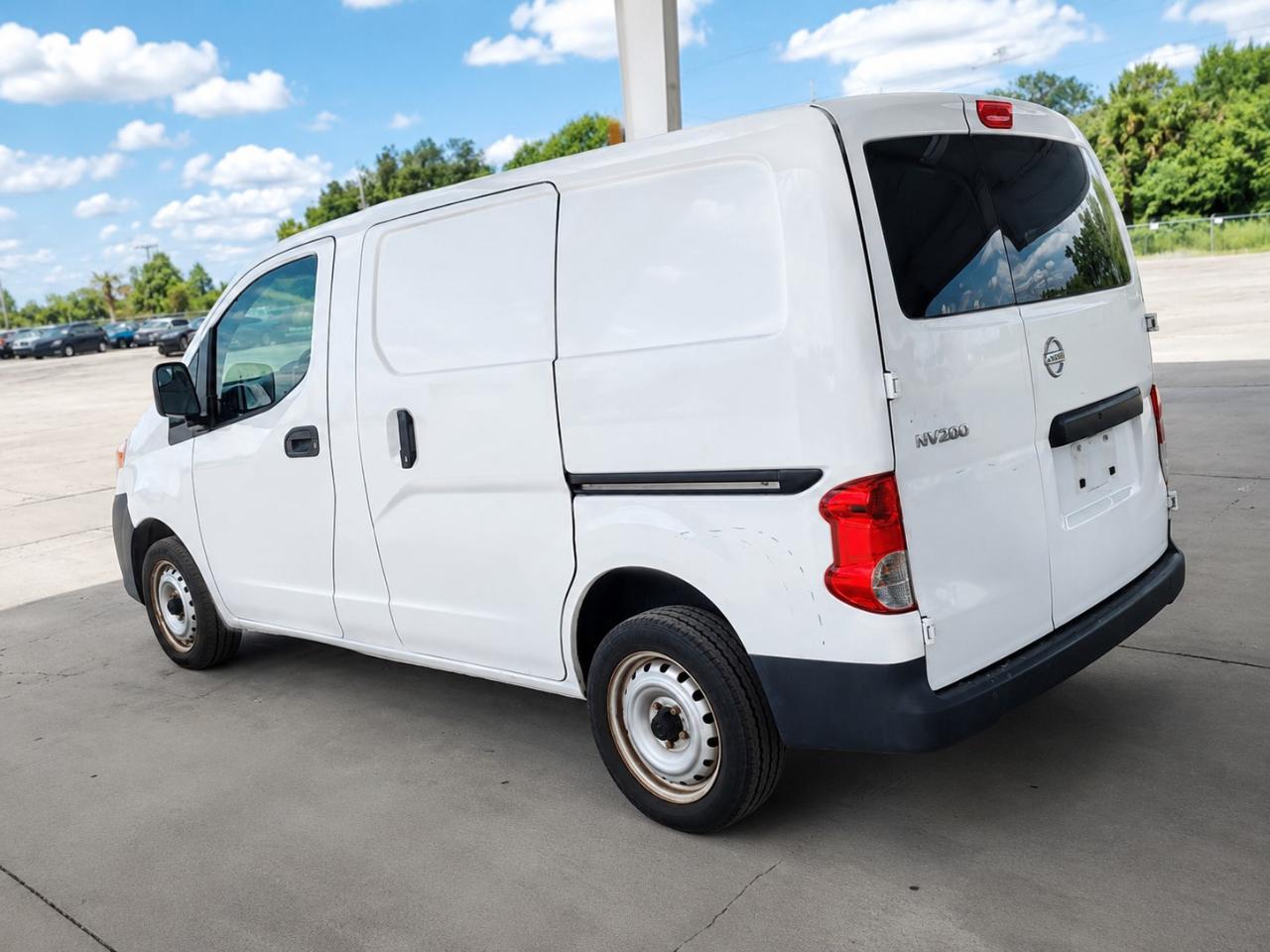 Nissan NV 200 S Cargo Van 2018