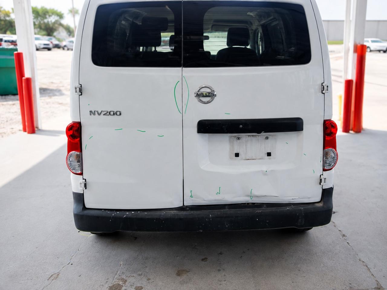 Nissan NV 200 S Cargo Van 2018