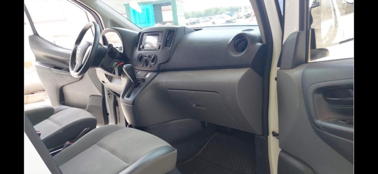 Nissan NV 200 S Cargo Van 2018