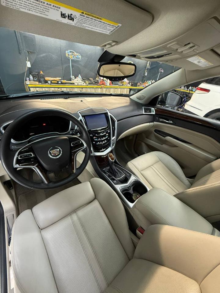 Cadillac SRX Luxury Collection 2013
