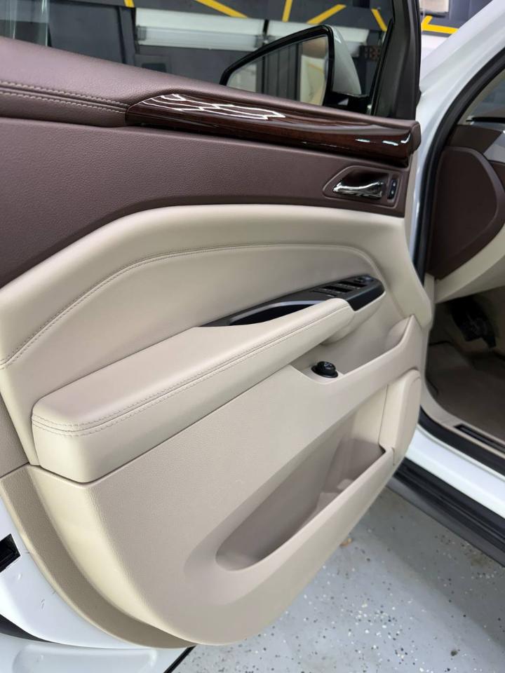 Cadillac SRX Luxury Collection FWD 2014