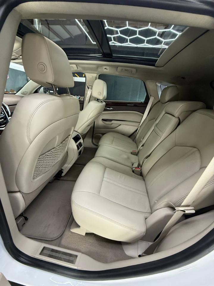 Cadillac SRX Luxury Collection FWD 2014
