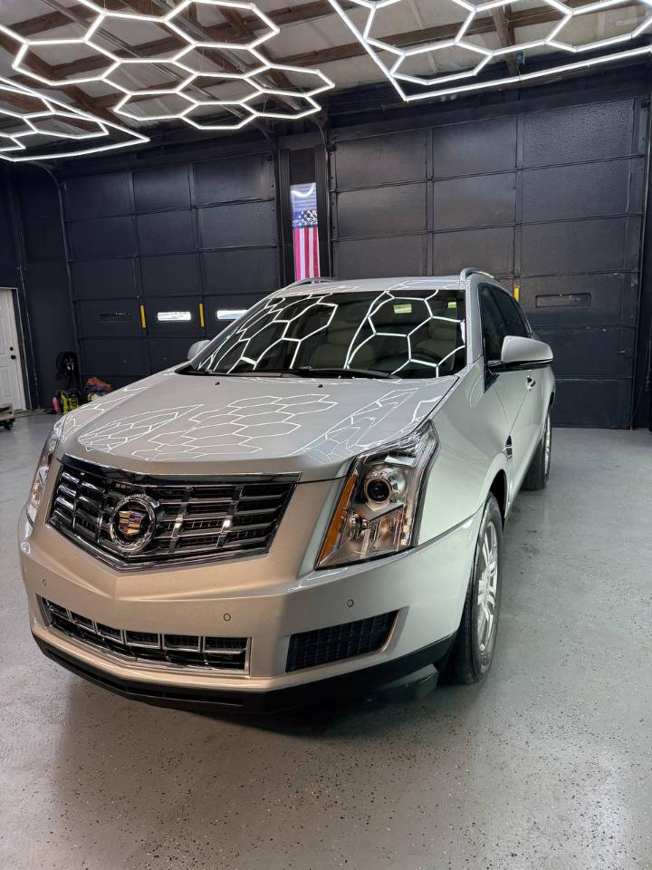 Cadillac SRX Luxury Collection FWD 2015