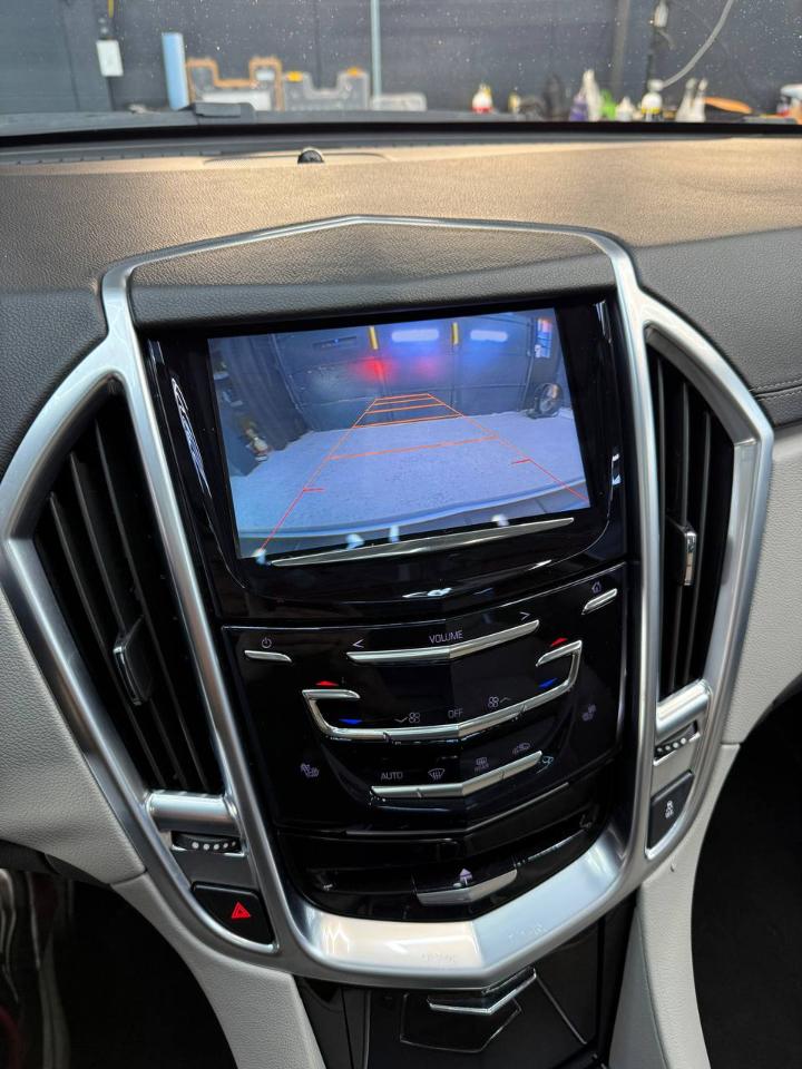 Cadillac SRX Luxury Collection FWD 2015