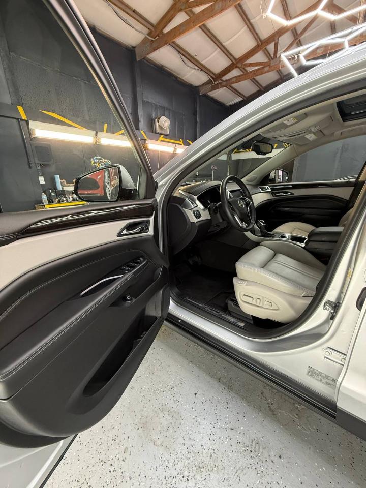 Cadillac SRX Luxury Collection FWD 2015