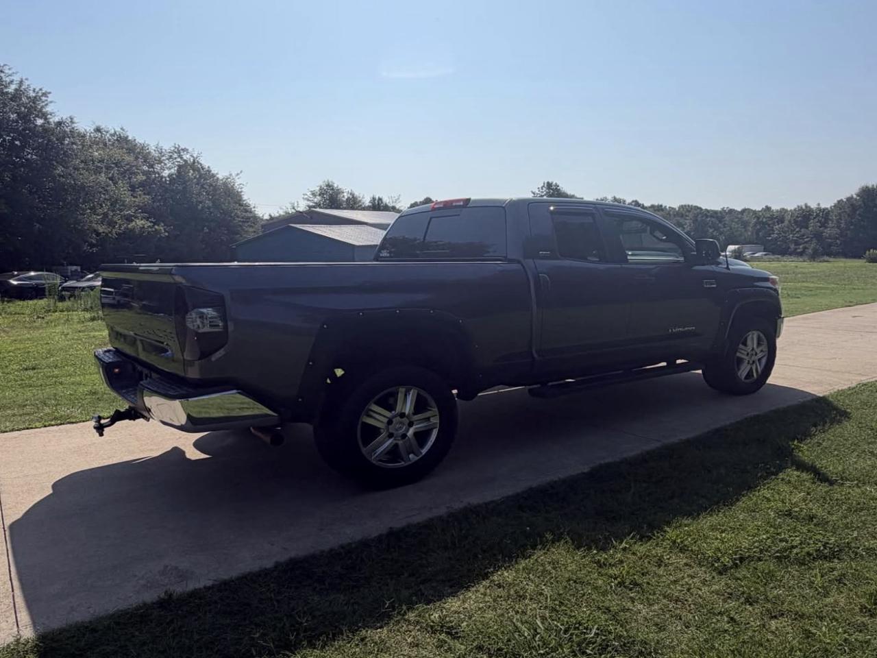 Toyota Tundra SR5 5.7L V8 Double Cab 2WD 2015