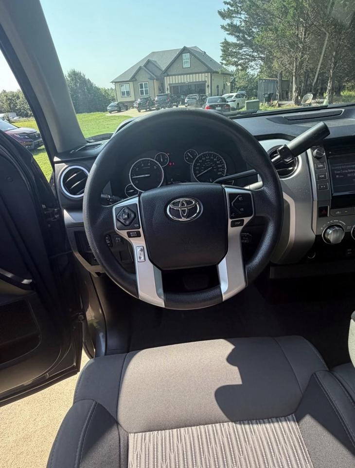 Toyota Tundra SR5 5.7L V8 Double Cab 2WD 2015