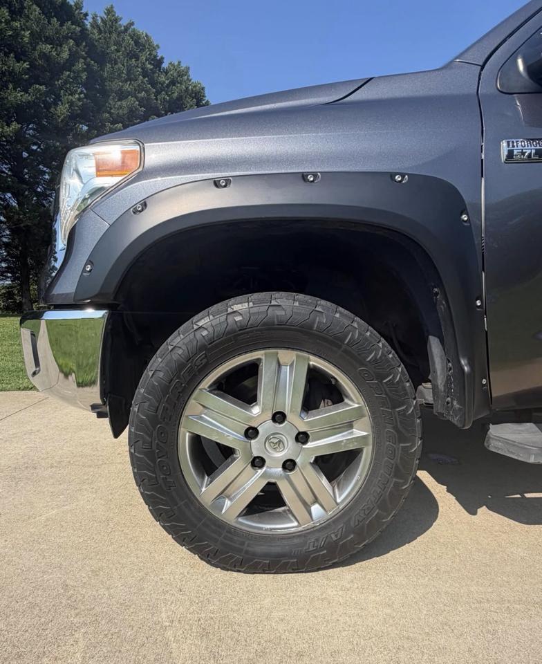 Toyota Tundra SR5 5.7L V8 Double Cab 2WD 2015