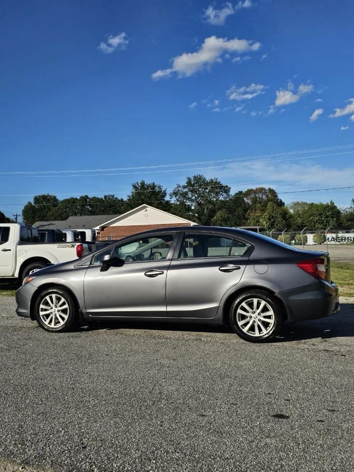 Honda Civic EX Sedan 5-Speed AT 2012