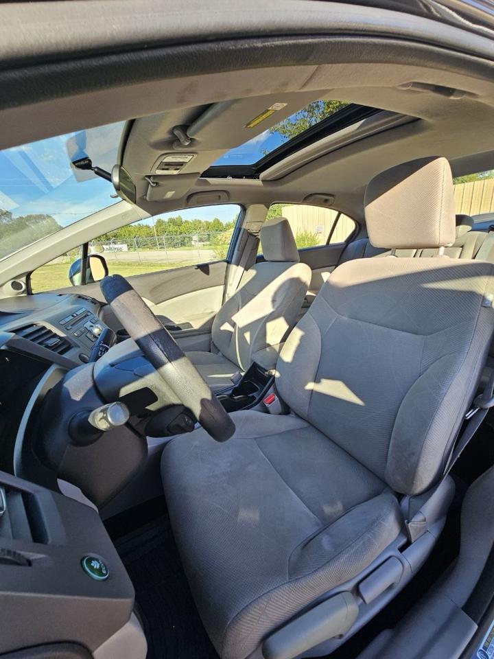 Honda Civic EX Sedan 5-Speed AT 2012