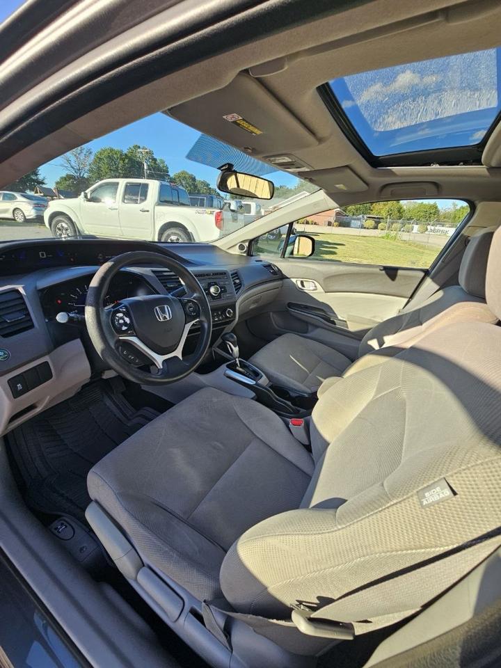 Honda Civic EX Sedan 5-Speed AT 2012