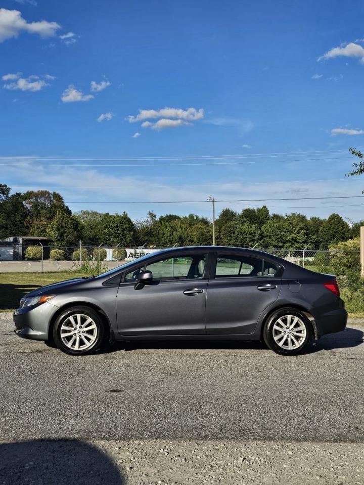 Honda Civic EX Sedan 5-Speed AT 2012