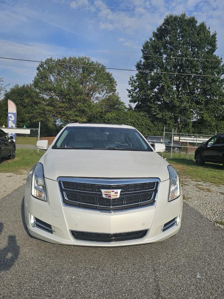 Cadillac XTS Luxury FWD 2017