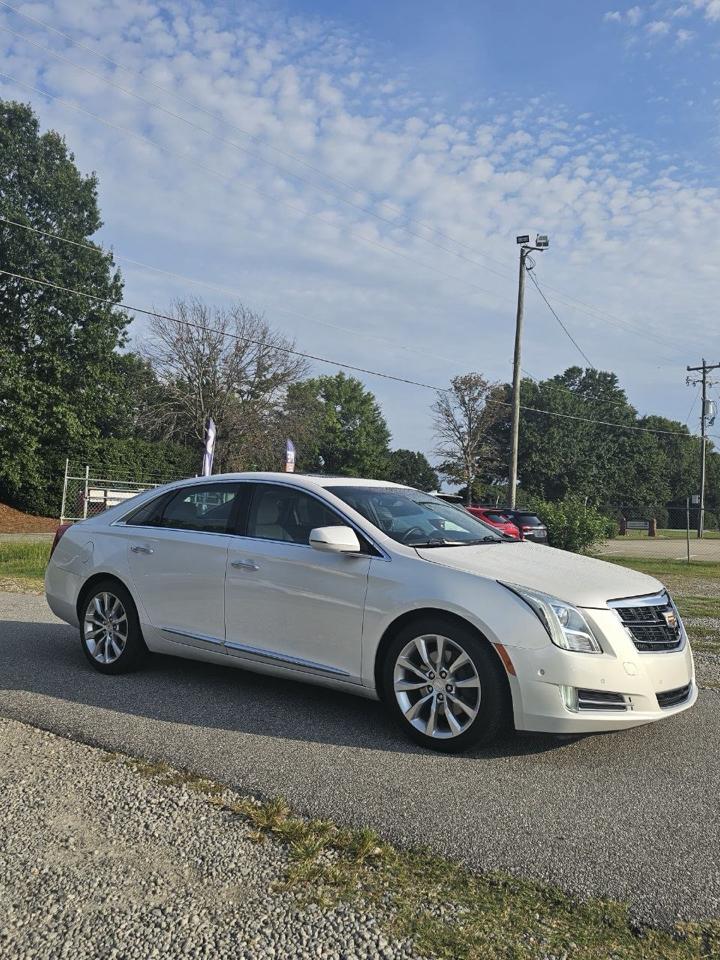 Cadillac XTS Luxury FWD 2017