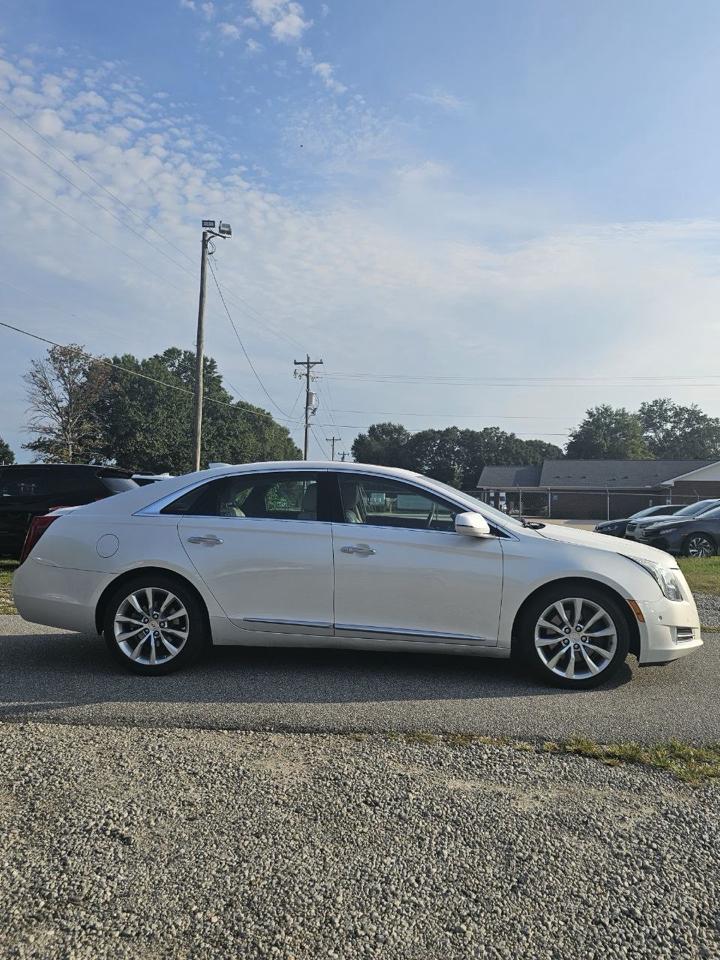 Cadillac XTS Luxury FWD 2017