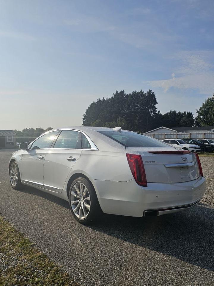 Cadillac XTS Luxury FWD 2017