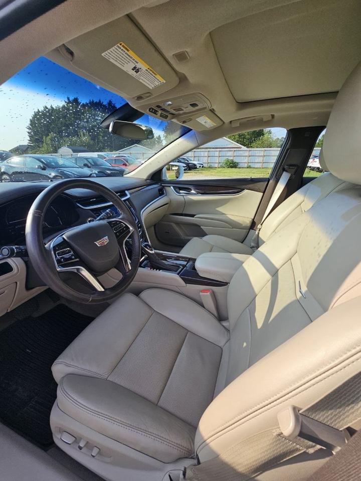 Cadillac XTS Luxury FWD 2017