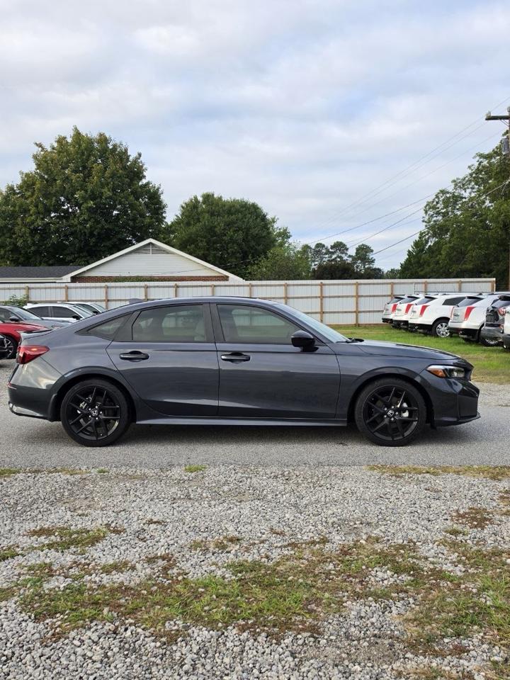 Honda Civic Sport Touring Hybrid 2025
