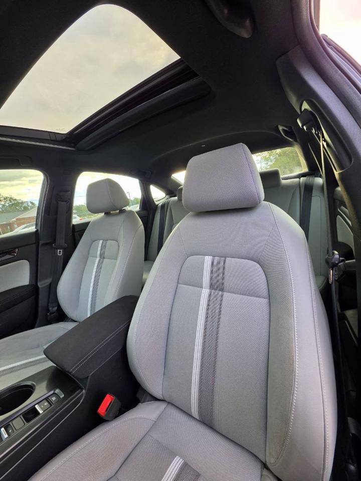Honda Civic Sport Touring Hybrid 2025