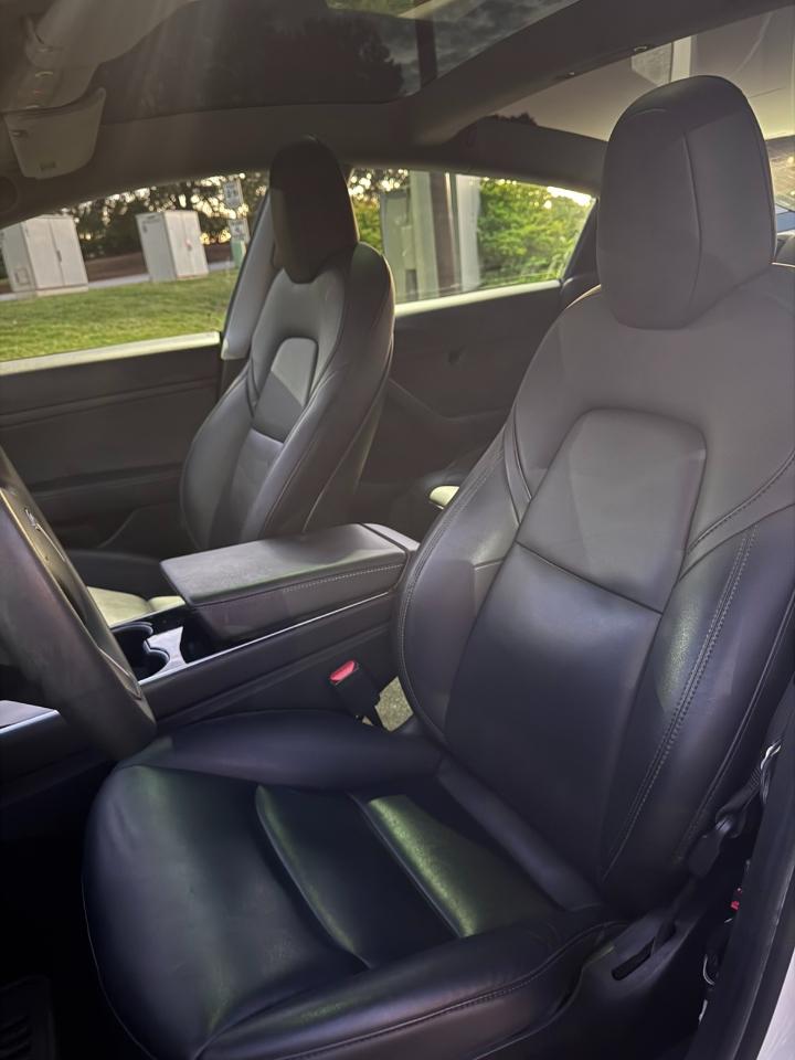 Tesla Model 3  2020
