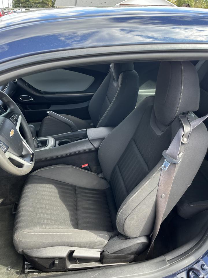 Chevrolet Camaro 1LS Coupe 2015