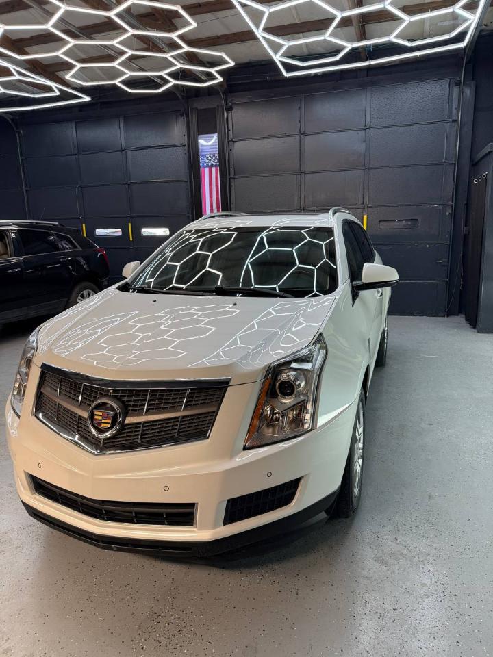 Cadillac SRX Luxury Collection AWD 2010